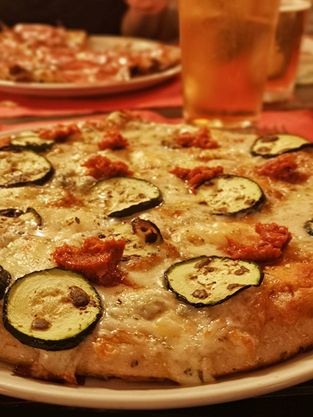 Ristoranti Milano Pizzeria Oceania Pizza al tegamino