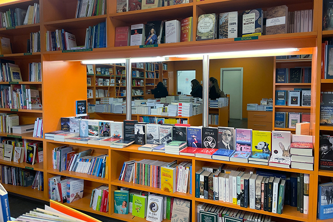 Bicocca Milano Libreria Cortina