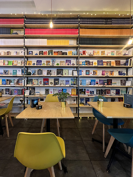 caffe letterari milano mangiare bere libreria ecate